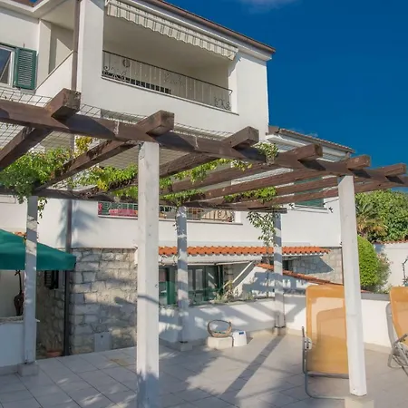 Villa Nika Selce Exterior photo